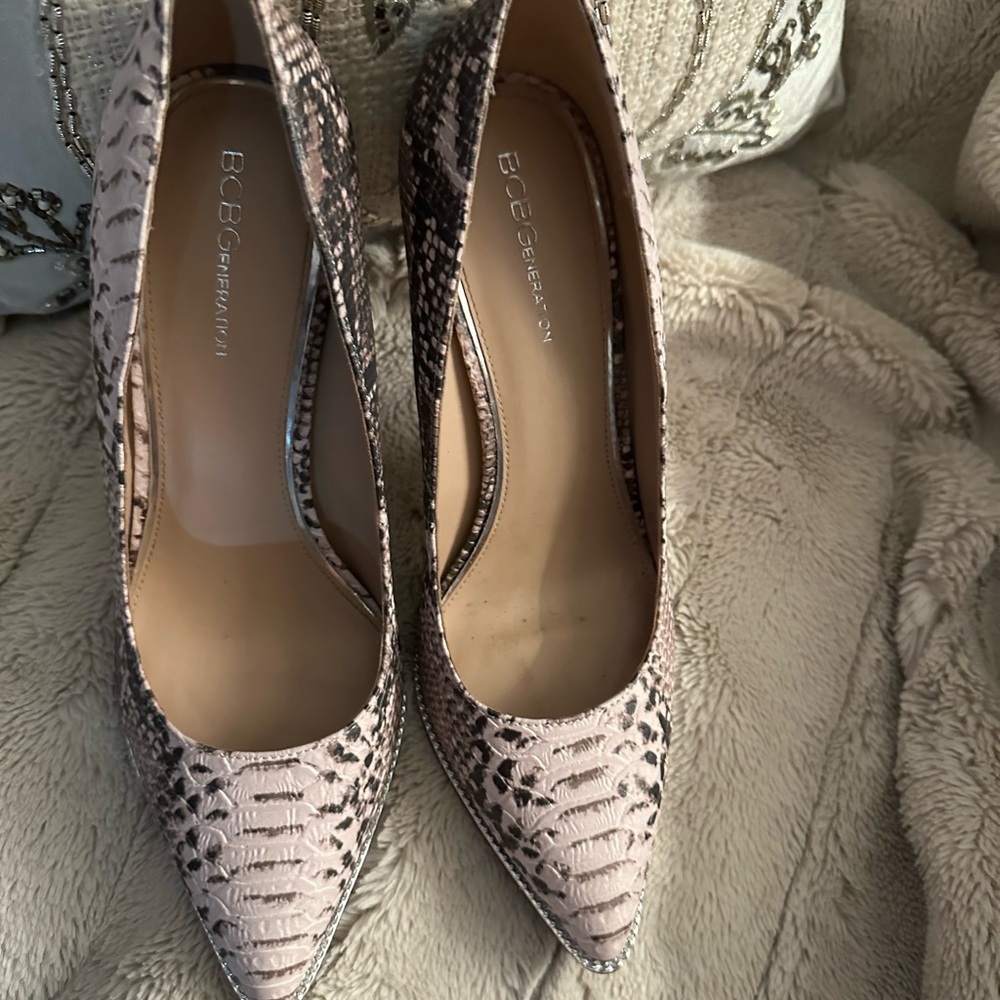 BCBG HEELS. has a bit of a platform. Fun!